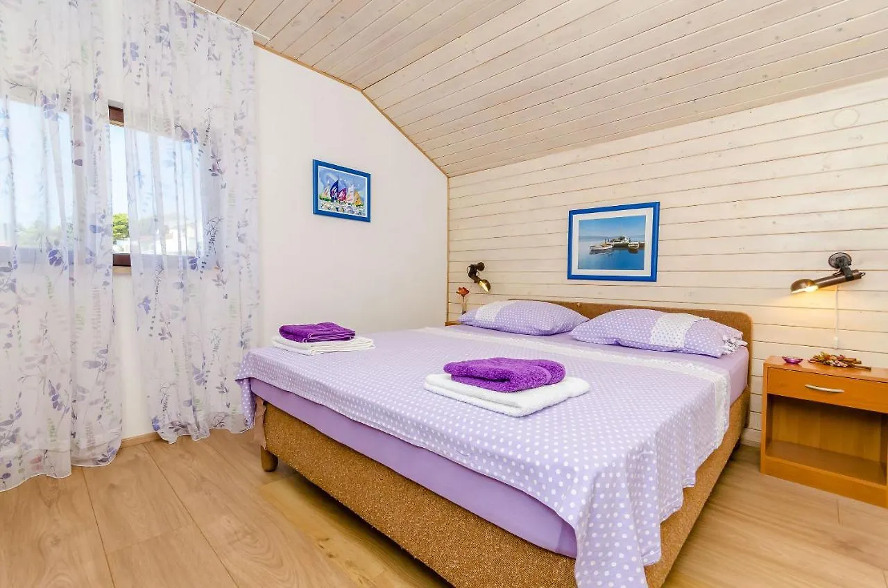 Apartment Natasa Trogir